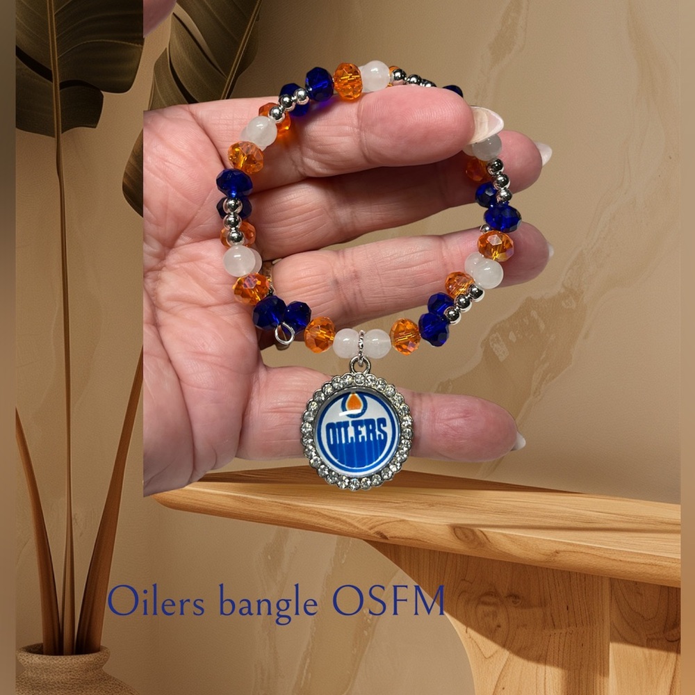Edmonton Oilers bracelet - Picture 2 of 6